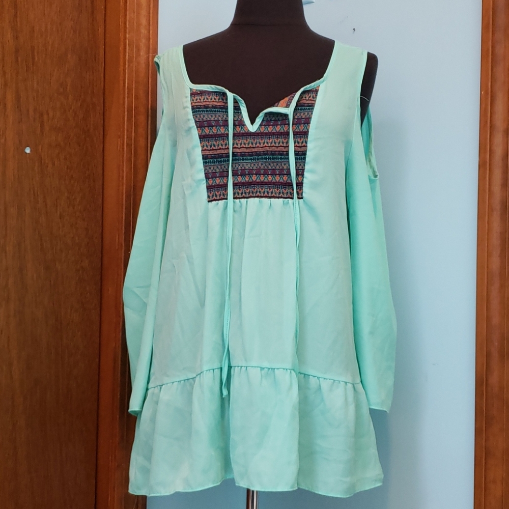 Mint cold shoulder shirt